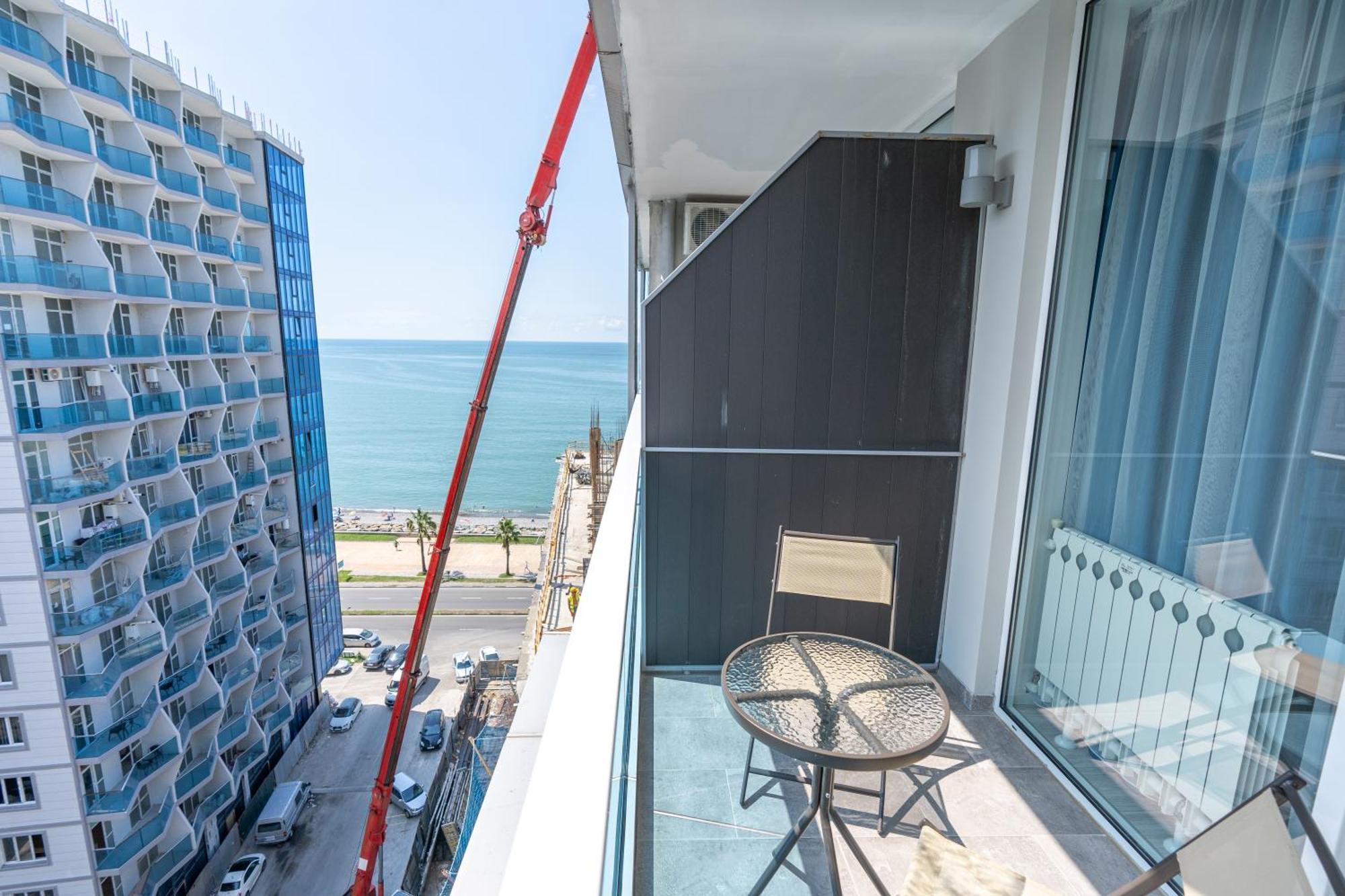 Seagull Beachfront Boutique Hotel Batumi Esterno foto